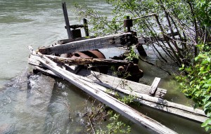 Überreste einer Goldschürfmaschine (Cyr´s Dredge)